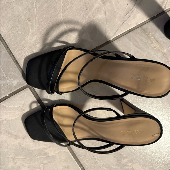 Aldo Elegant Black Strappy Heels - Picture 2 of 2